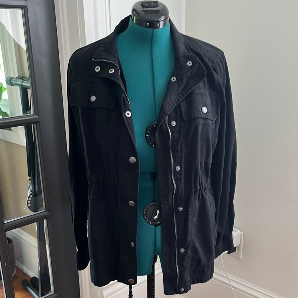 Black Military Field Jacket with Sleek Silhouette